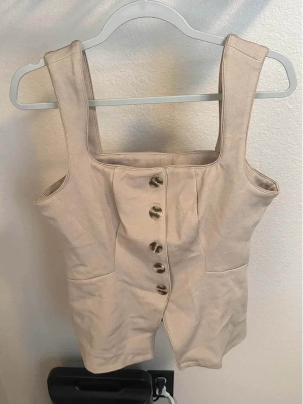 Maeve Anthropologie Square-Neck Button Vest Top in Soft Camel NWT - Size L